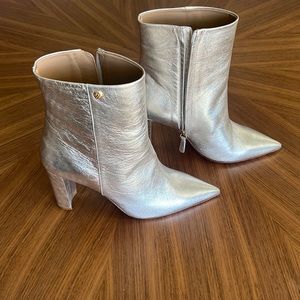 Tory Burch Gold Boots. NWT